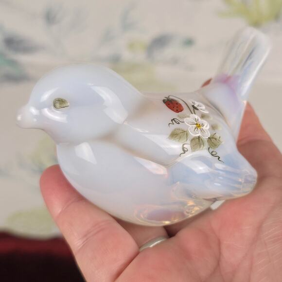 Fenton Glass Opalescent Strawberries & Flowers Hand Painted Bird Signed - Picture 10 of 16